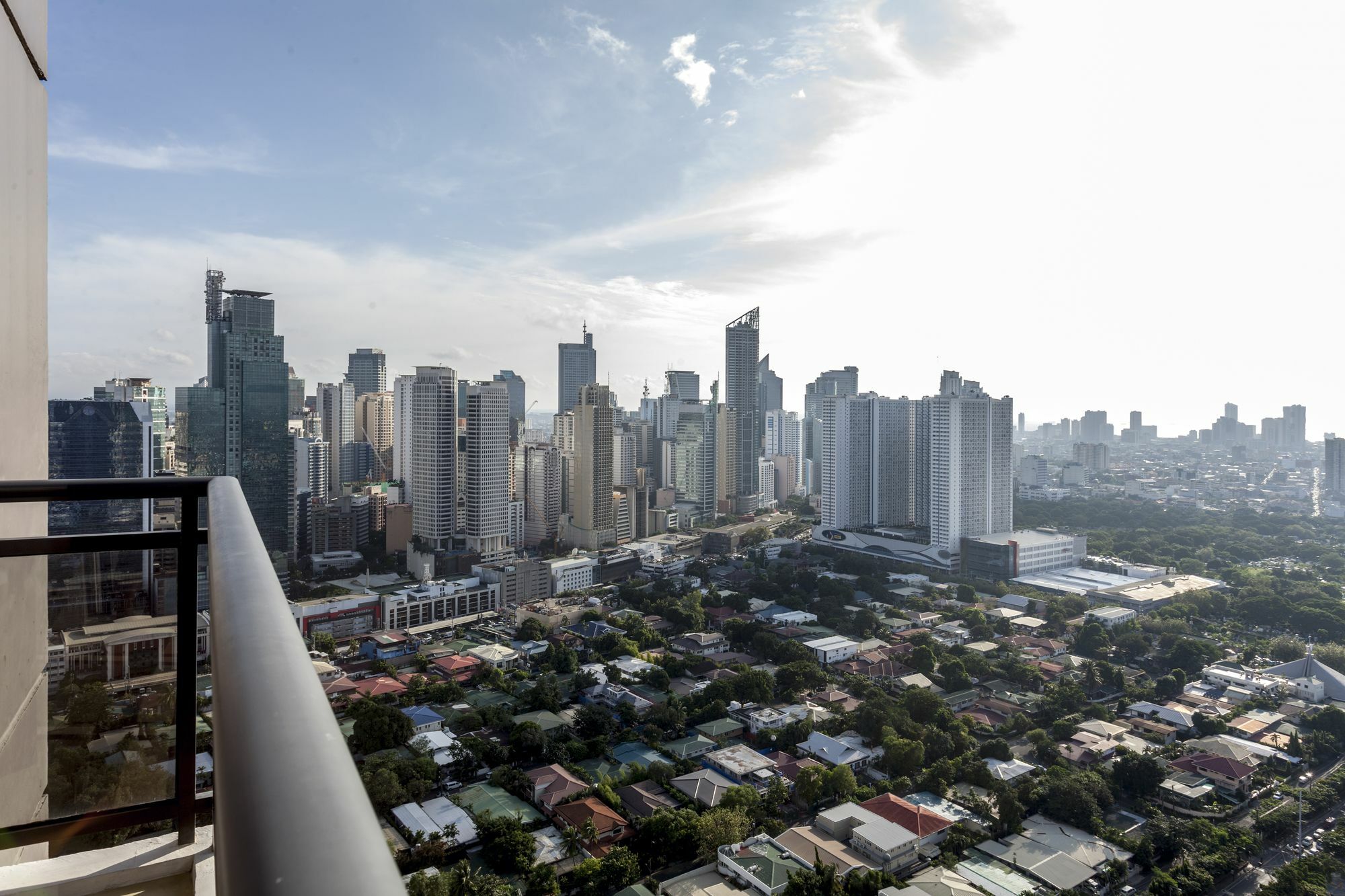 The Gramercy Residences By Stayhome Asia Makati City Exterior photo